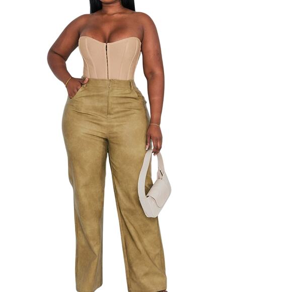 NEW PrettyLittleThing Plus Olive Washed Faux Leather Straight Trousers Size 18 - Picture 1 of 14